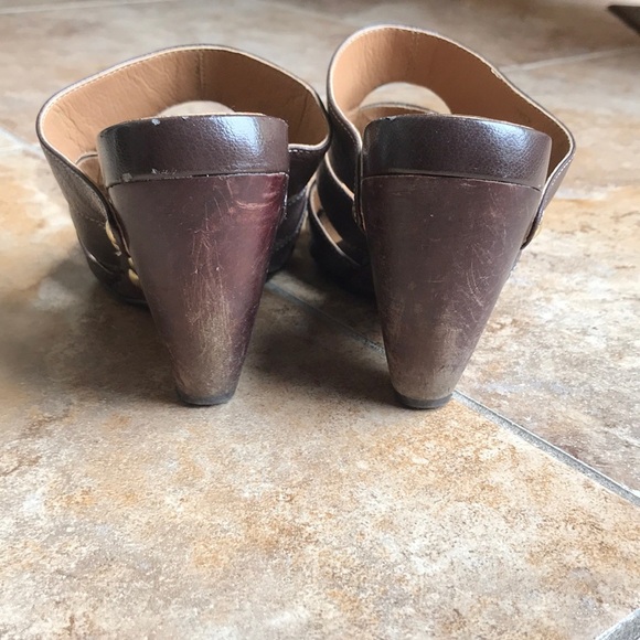 Brown heels - Picture 5 of 5